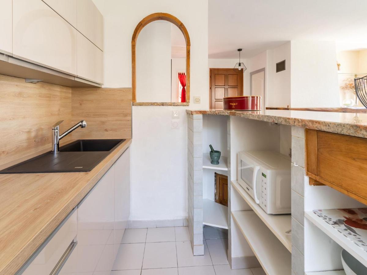Cosy Holiday Home In Minerve With Garden Bagian luar foto