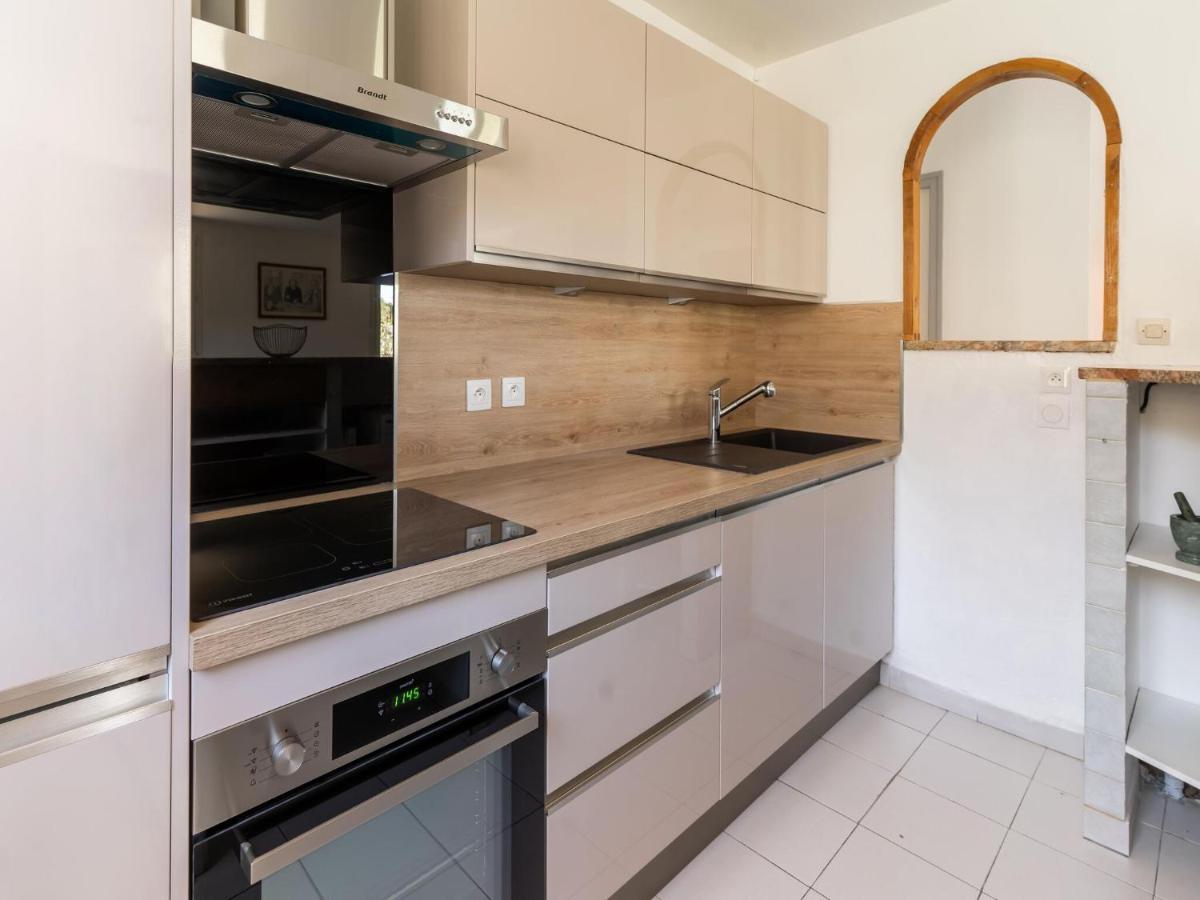 Cosy Holiday Home In Minerve With Garden Bagian luar foto