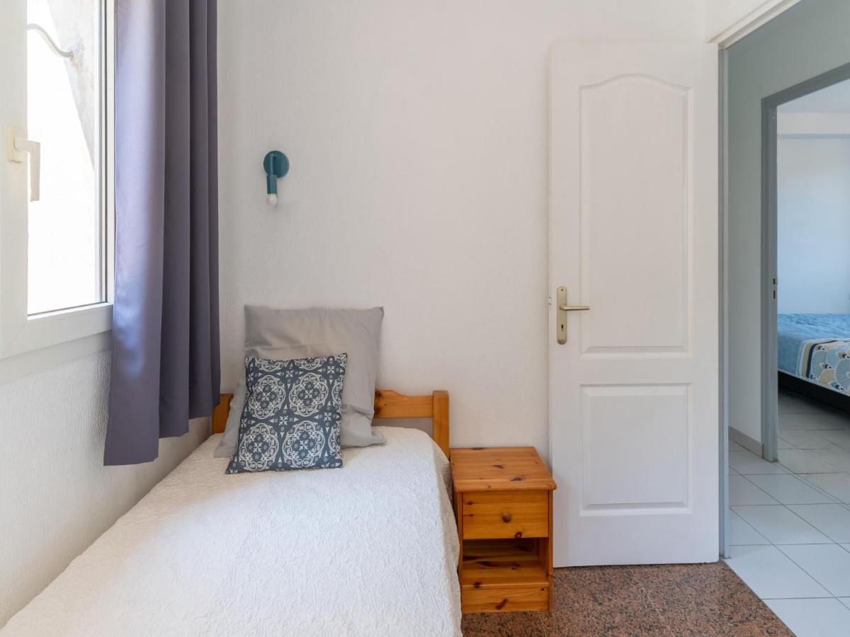 Cosy Holiday Home In Minerve With Garden Bagian luar foto
