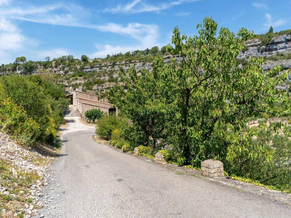 Cosy Holiday Home In Minerve With Garden Bagian luar foto